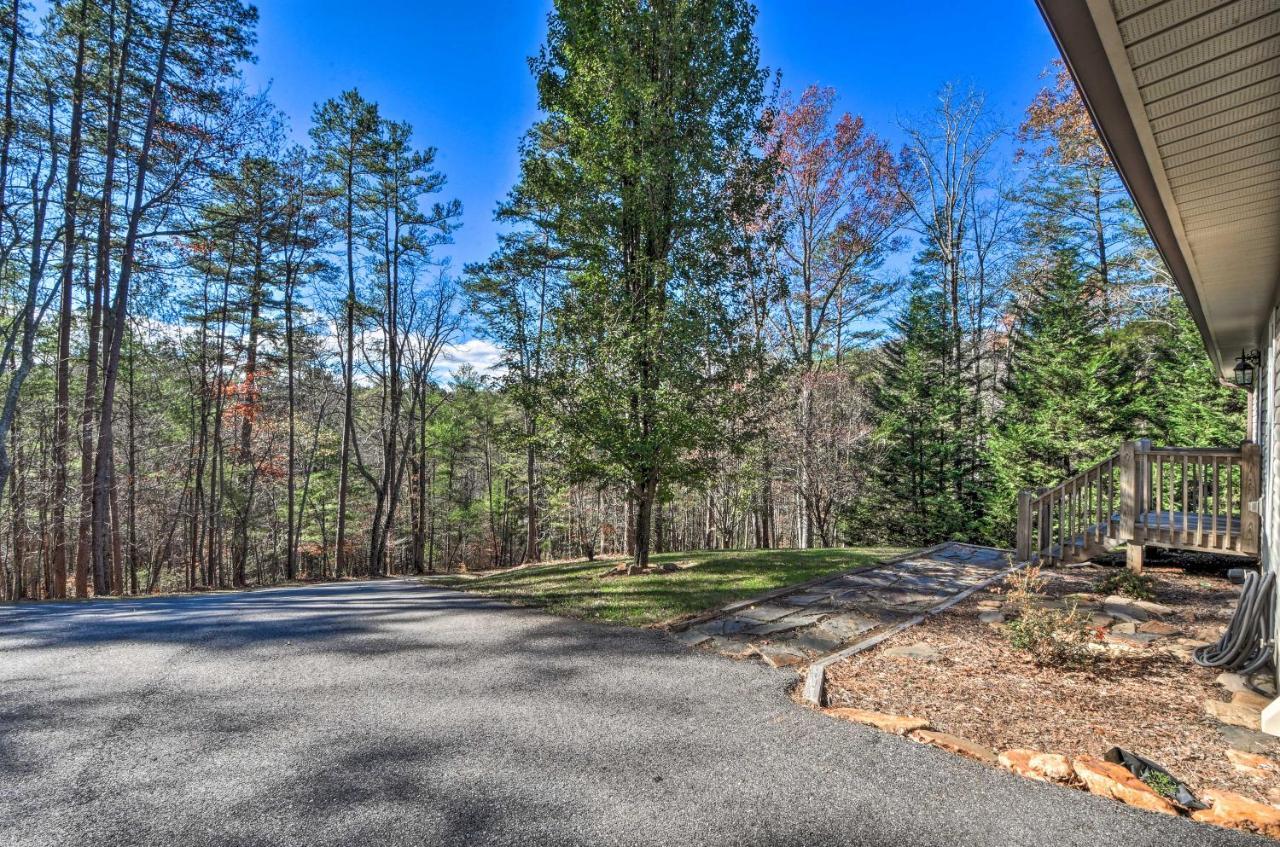 Blairsville Home With Deck And Stunning Mountain Views Hood Exterior photo